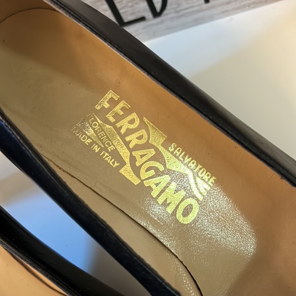 Vintage Salvatore Ferragamo Heels - Picture 3 of 8